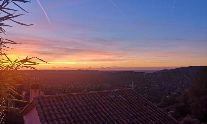 Speracedes Wohnung | Vue mer, au calme, avec jardin !