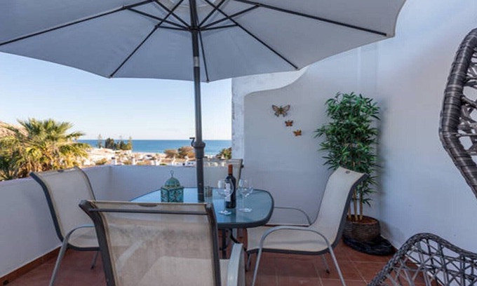 Praia da Luz Wohnung | WACHEN SIE AUF ZENTRALKLIMAANLAGE MIT MEERESKLANG T1 (KOSTENLOSES WIFI) 3 MIN STRAND