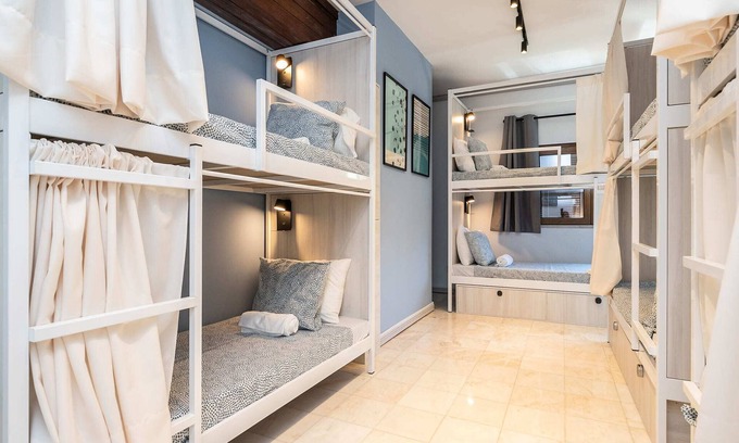 Faro Haus | Walk In Hostel Faro Airport