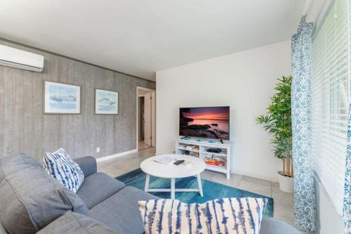 Santa Barbara Estates Wohnung | Walk Pompano Beach From Our Cozy One Bedroom Apt