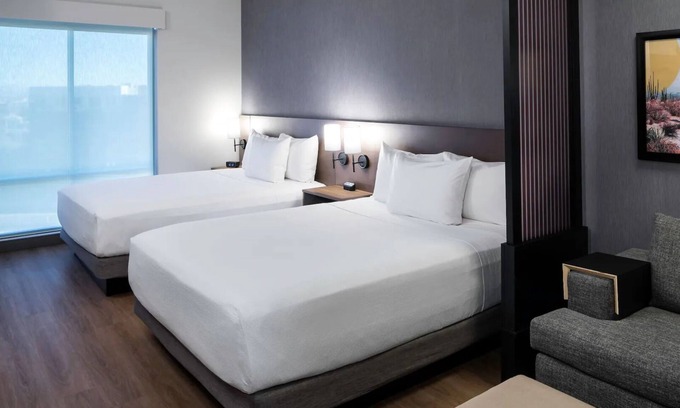 Tempe Hotel | Walk to ASU from Modern Tempe Suite – Near Dining, Nightlife & Downtown Phoenix