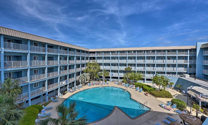 Palmetto Dunes Wohnung | Walk to Beach Nautical Hilton Head Resort Condo!