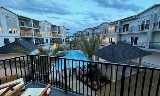 Port St. Joe Eigentumswohnung | Walk to beach! Resort amenities incl pool & gym!