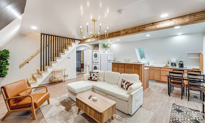 Lakewood Club Kabine | Walk to Fox Lake: Pet-Friendly A-Frame w/ Fire Pit