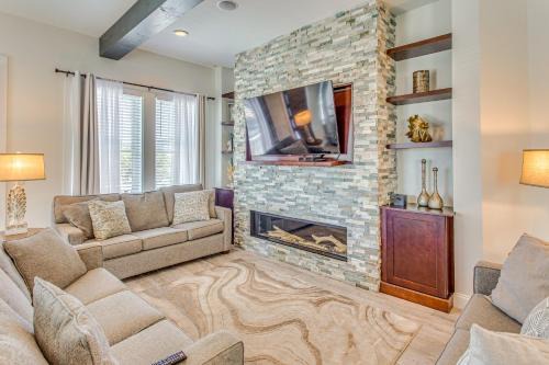 Myrtle Beach Haus | Walk to Ocean Myrtle Beach House with Hot Tub!