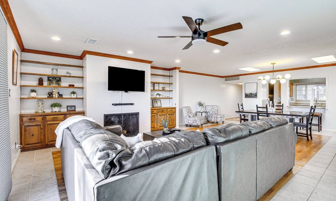 Paradise Hills Civic Eigentumswohnung | Walk to Paradise Hills Golf Course: Condo w/ Patio