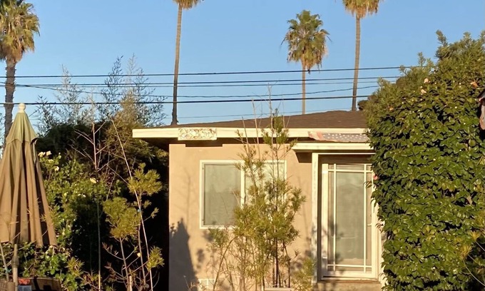 South Oceanside Hütte | Walkable - So Oceanside Gem