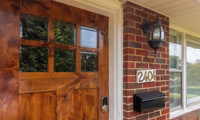 Fry's Spring Haus | Walkable to UVA, and Fontaine Research park, Newly Renovated Home.