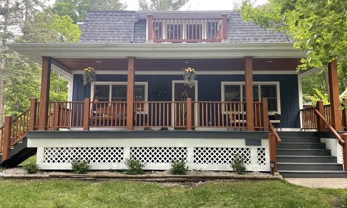 Walloon Lake Hütte | Walloon Lake Cottage, Boyne, Petoskey, Charlevoix