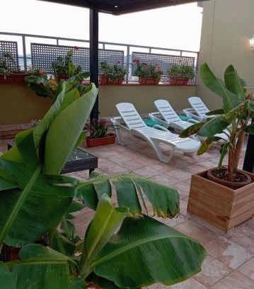 Santa Coloma de Gramenet Haus | Warm Harbor