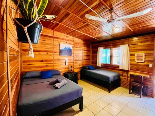 Brisas de Zicatela Hotel | Wasi la Punta 4 Starlink 2min walk to the beach