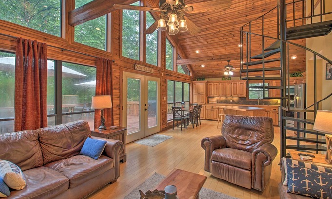 Scranton Haus | Waterfront Lake Dardanelle Home mit Dock & Feuerstelle