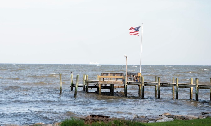 North Beach Haus | Waterfront lux cottage with amazing views near DC