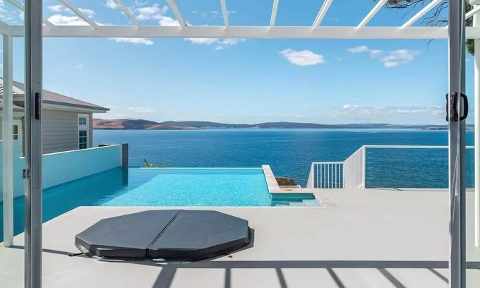 Taroona Haus | Waterfront Oasis with Infinity Pool and Stunning River Views
