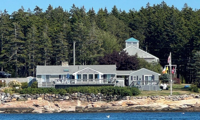 New Harbor Haus | Waterfront, Pool, Whirlpool, Decks, Strand, Sonnenuntergänge