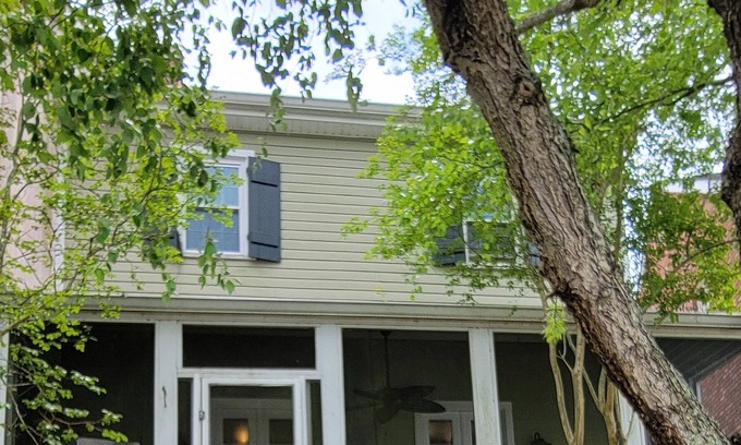 Madisonville Haus | Waterfront Townhome