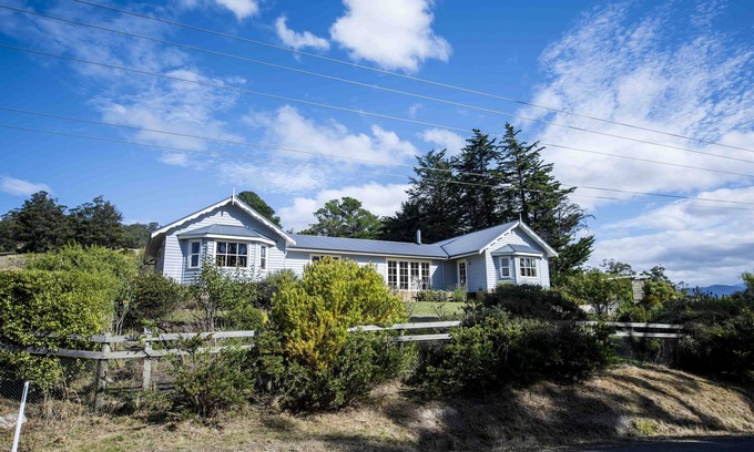 Wattle Grove Bed & Breakfast | Wattle Grove Homestead Queen Bed & Breakfast