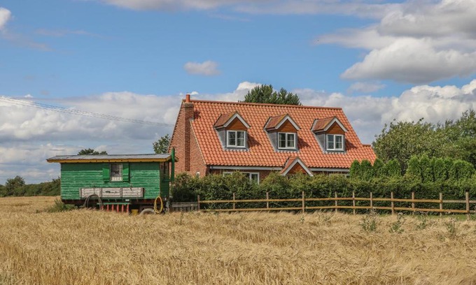 Pocklington Haus | Wayside Cottage