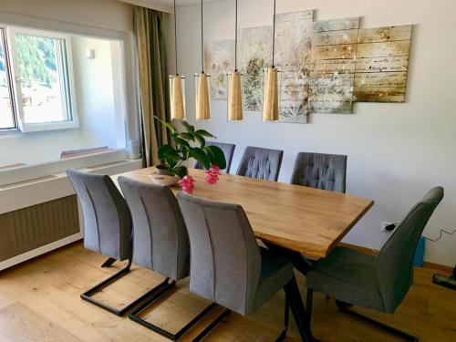 Davos-Platz Wohnung | WEF DAVOS PLATZ Centre 3,5 Apartment with Garage