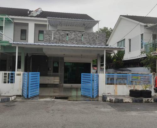 Paya Simpang Empat Genting Haus | WeJDAN TWO POINT O WHOLE HOUSE BUT BUDGET PARTIAL BOOKING 2ROOMS 2BATHROOMS AND NEVER MIX WITH OTHERS AND YOUR TEAM ONLY BALIK PULAU, PENANG ISLAND