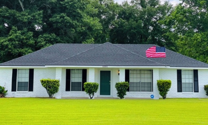 Baton Rouge Haus | "WELCOME TO ARTHUR’S PLACE! IDEAL FOR LARGE GROUPS AND PET FRIENDLY."