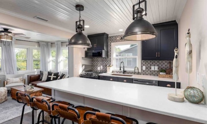 Lakeview Haus | Welcome to No Egrets - Waterfront on Indian Lake