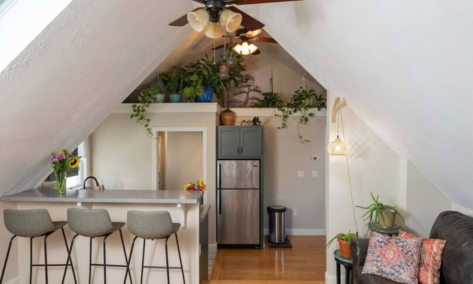 Southern Coast Wohnung | Welcome to our BoHo Treehouse!