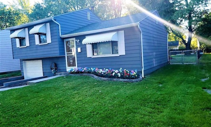 Reynolds Corners Haus | Welcome to our Home of Happiness