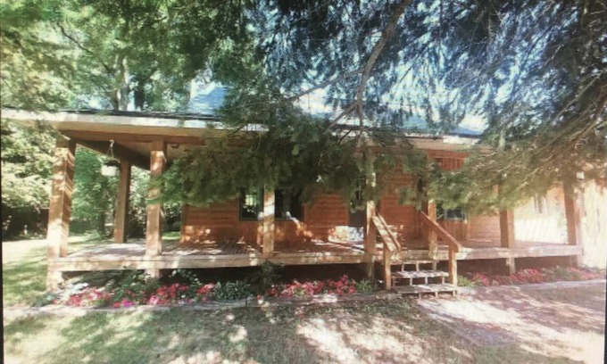 Benzonia Haus | Welcome to our lodge! The perfect place to make your northern Michigan memories.