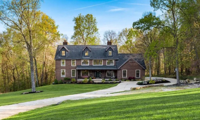 Cambridge Haus | Welcome to our Secluded Retreat Home, near Salt Fork State Park, Cambridge, Ohio