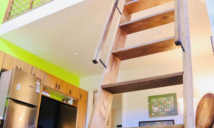 Four Corners Wohnung | Welcome to the Treehouse, With Beautiful Views of the Bridger Mountain Range.