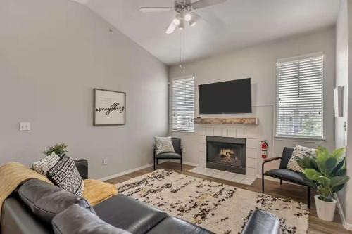 Clearfield Hotel | Welcoming 2BR Pool Gym Near Hill AFB & Lagoon