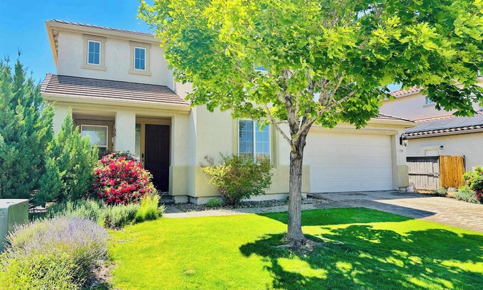 Reno Haus | Welcoming Scenic Haven/Sleeps 18