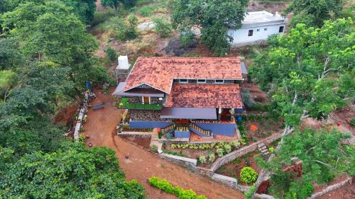 Kodaikanal Haus | WellGrown- The Farmhouse at Kombai - Pallangi, Kodaikanal