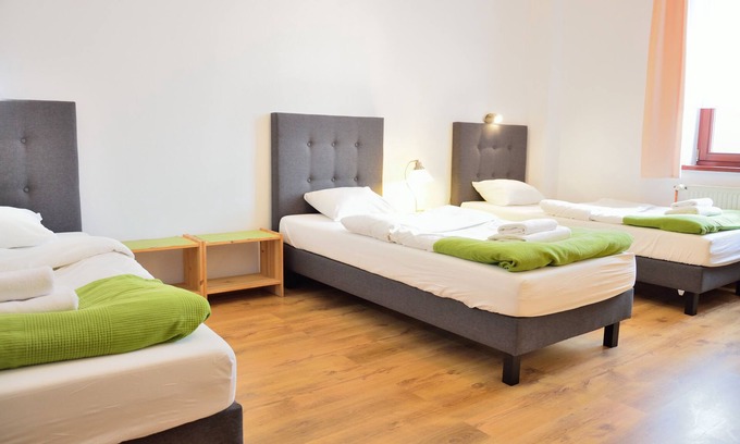 Srodmiescie Hotel | WenderEDU Business Center