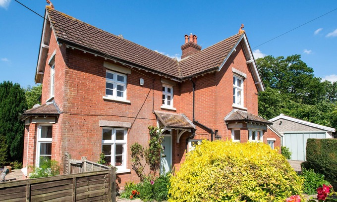 Church Knowle Wohnung | West Lodge, Church Knowle. Sleeps 10 & baby
