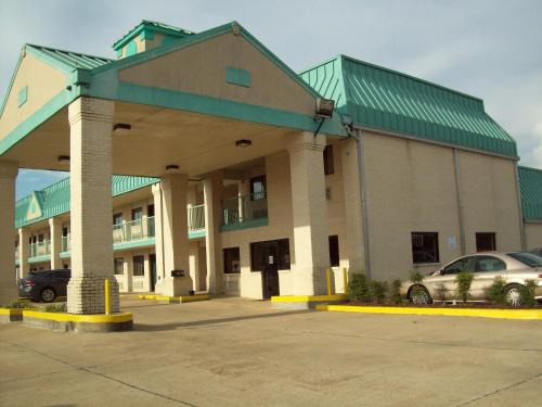 Hazlehurst Hotel | Western Inn Express