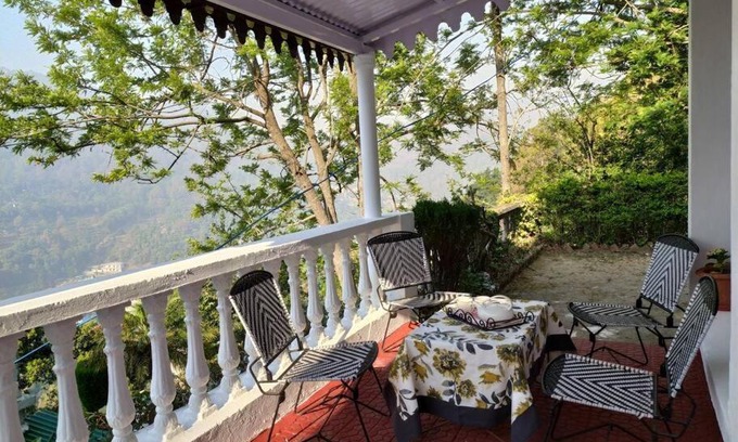 Bhimtal Haus | Whistling Thrush Cottage, Bhimtal (2bhk)