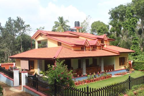 Kushalnagar Haus | Whistling Woods Farm Stay