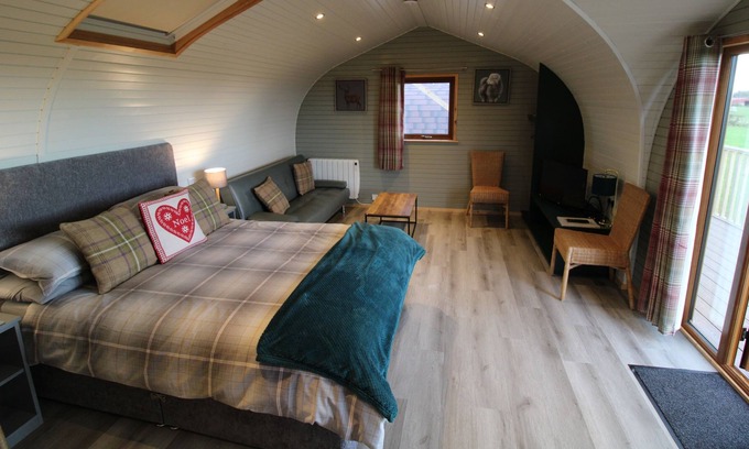 Hayton Kabine | White Cleugh Pod with hot tub, firepit and BBQ close to Hadrian's Wall and Talkin Tarn
