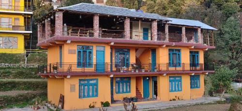 Bhagsu Nag Haus | White Rabbit Guest House