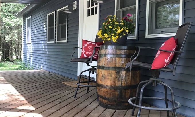 Moorestown Haus | Whitetail Hollow