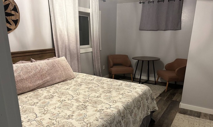 Riverfront Wohnung | Williamsburg Grotto