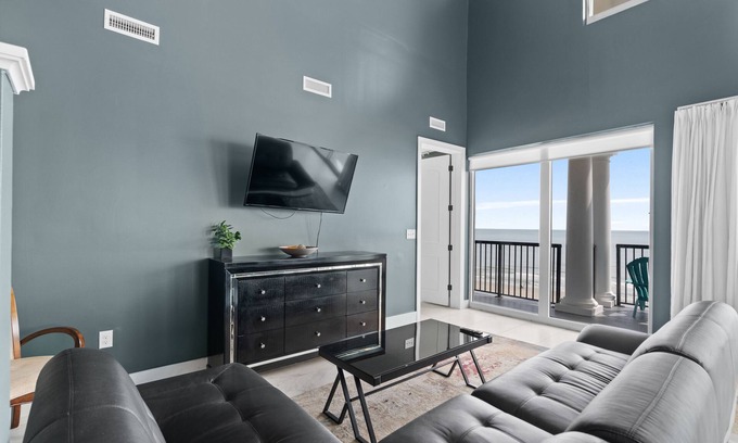 Myrtle Beach Eigentumswohnung | Willow Suite - 8 BR Oceanfront Penthouse Suite with Pool