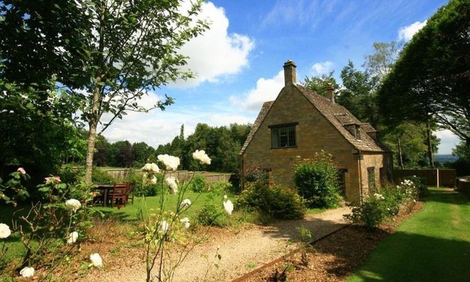 Longborough Haus | Windy Ridge Cottage, STOW ON THE WOLD