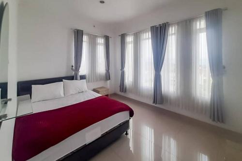 Sukabumi Hotel | Wisma Brata 2 Mitra RedDoorz