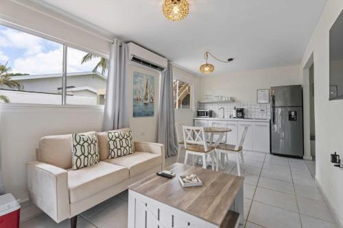 Koyari Wohnung | WLR4 - 2BR near Palm Beach - White Lotus Retreat