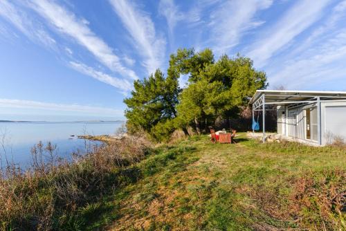 Ljubac Haus | Wohnen direkt am Meer