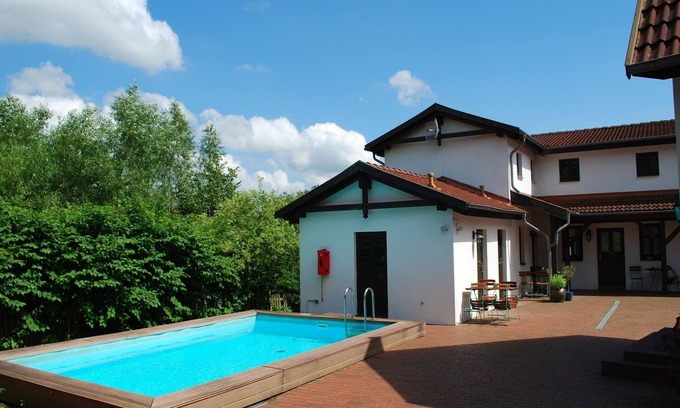 Dargun Wohnung | Wohnung in Dargun, Mecklenburg mit Schwimmbad