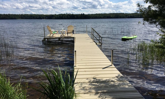 Three Lakes Kabine | Vintage 1950 Log Cabin Retreat, 500 m auf Franklin Lake / Chequamegon Ntl Wald